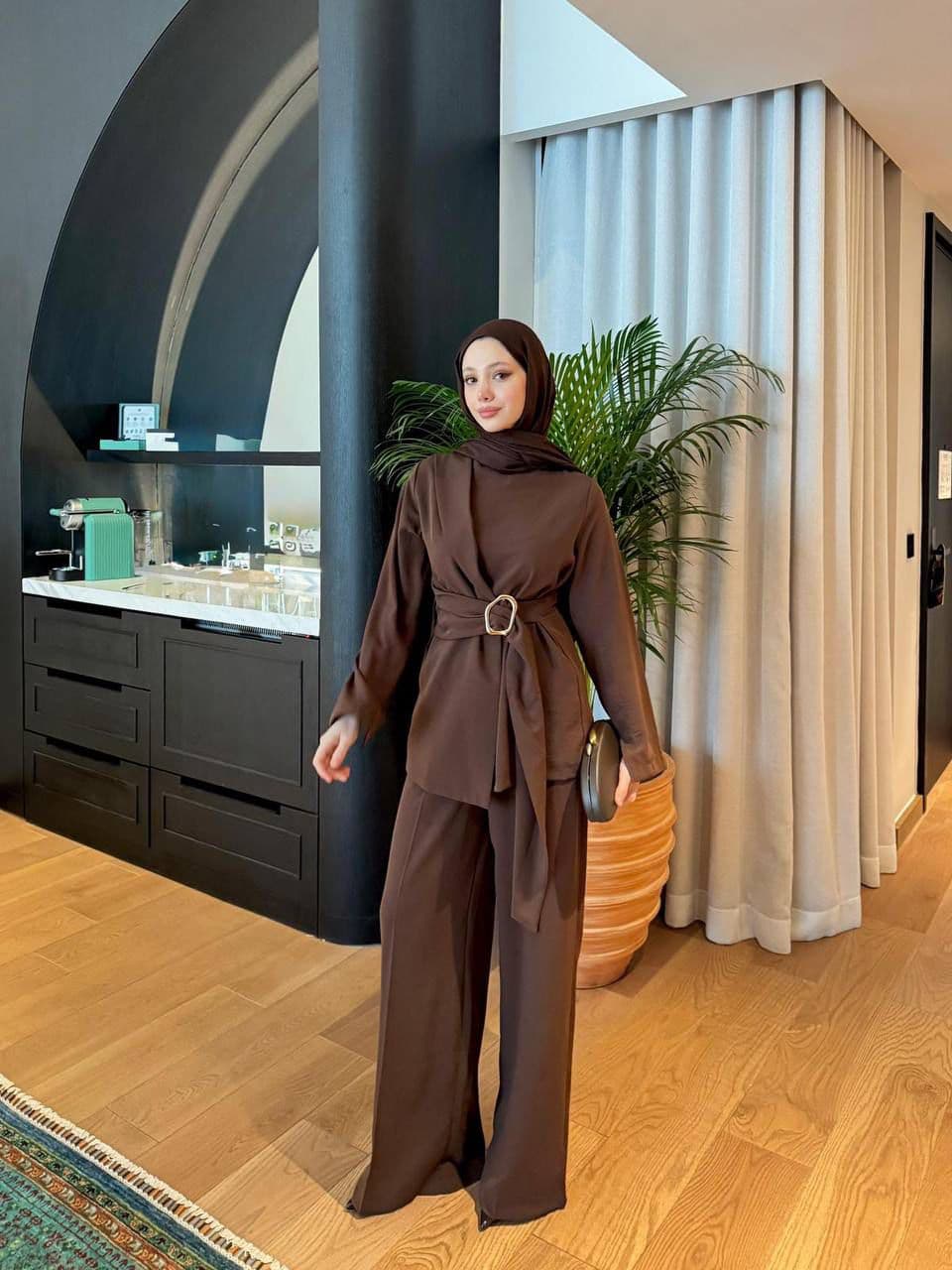 أطقم مع بناطيل