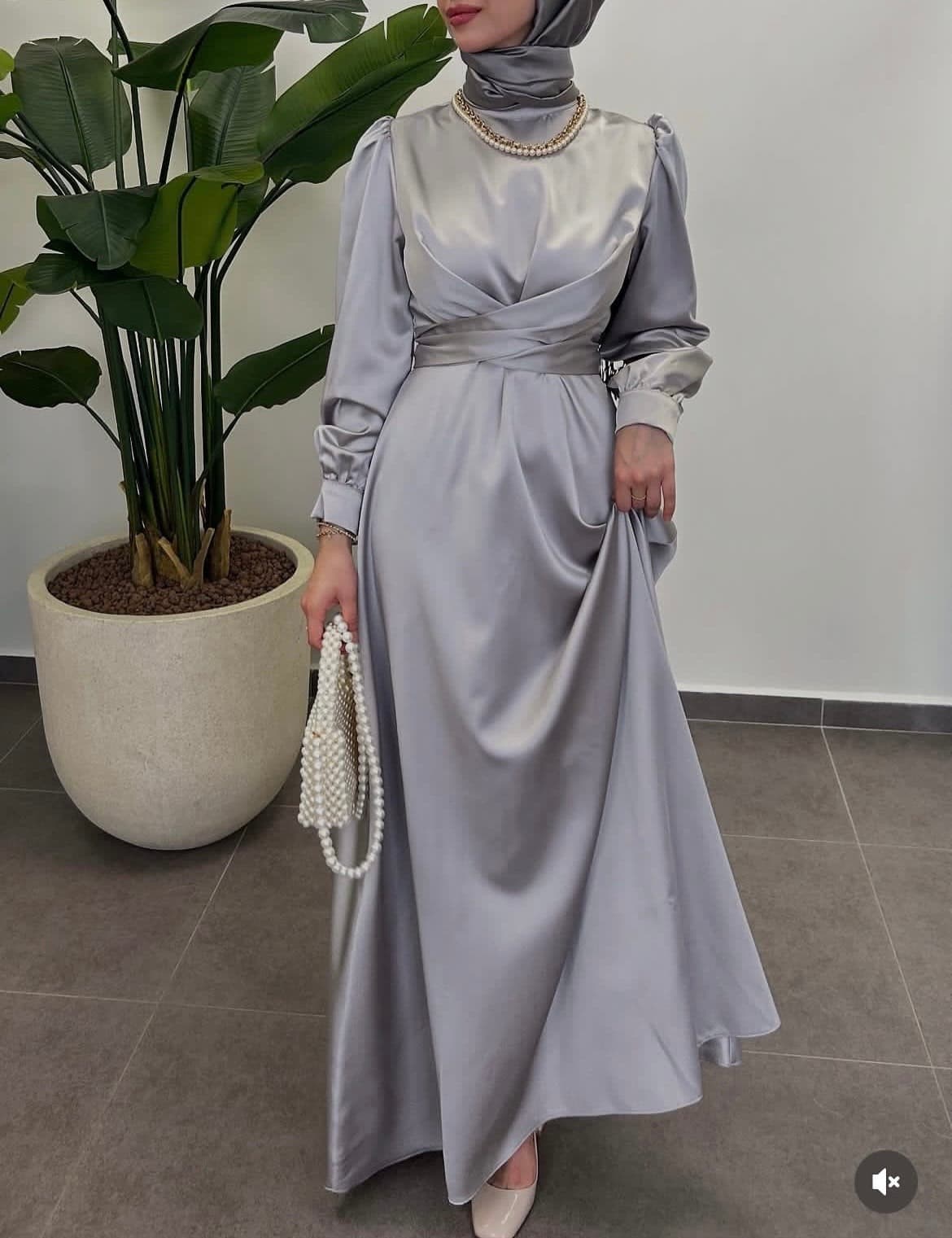 فستان حفلات محتشم